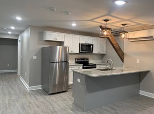 29 Elk St #9, Albany, NY 12207