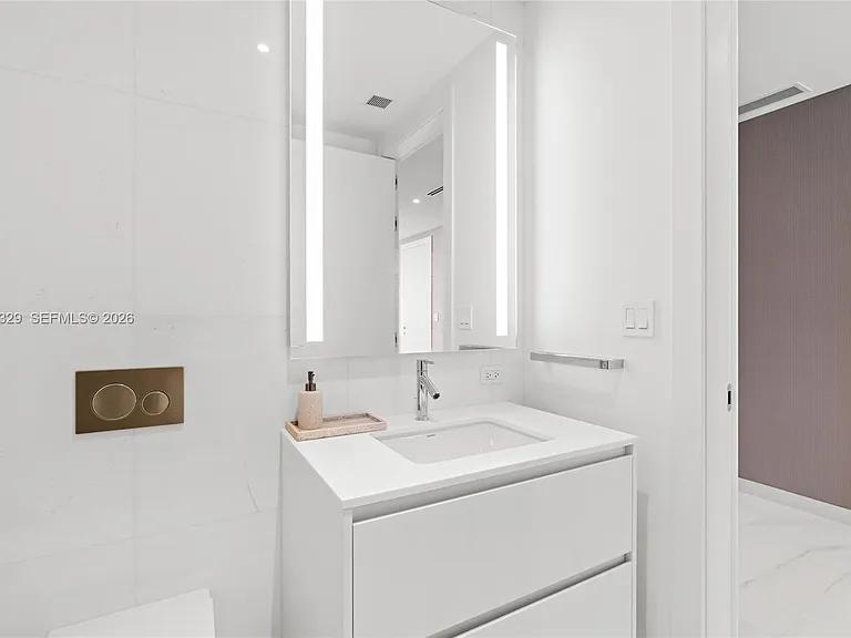 300 Biscayne Boulevard Way #2601E — Photo 54