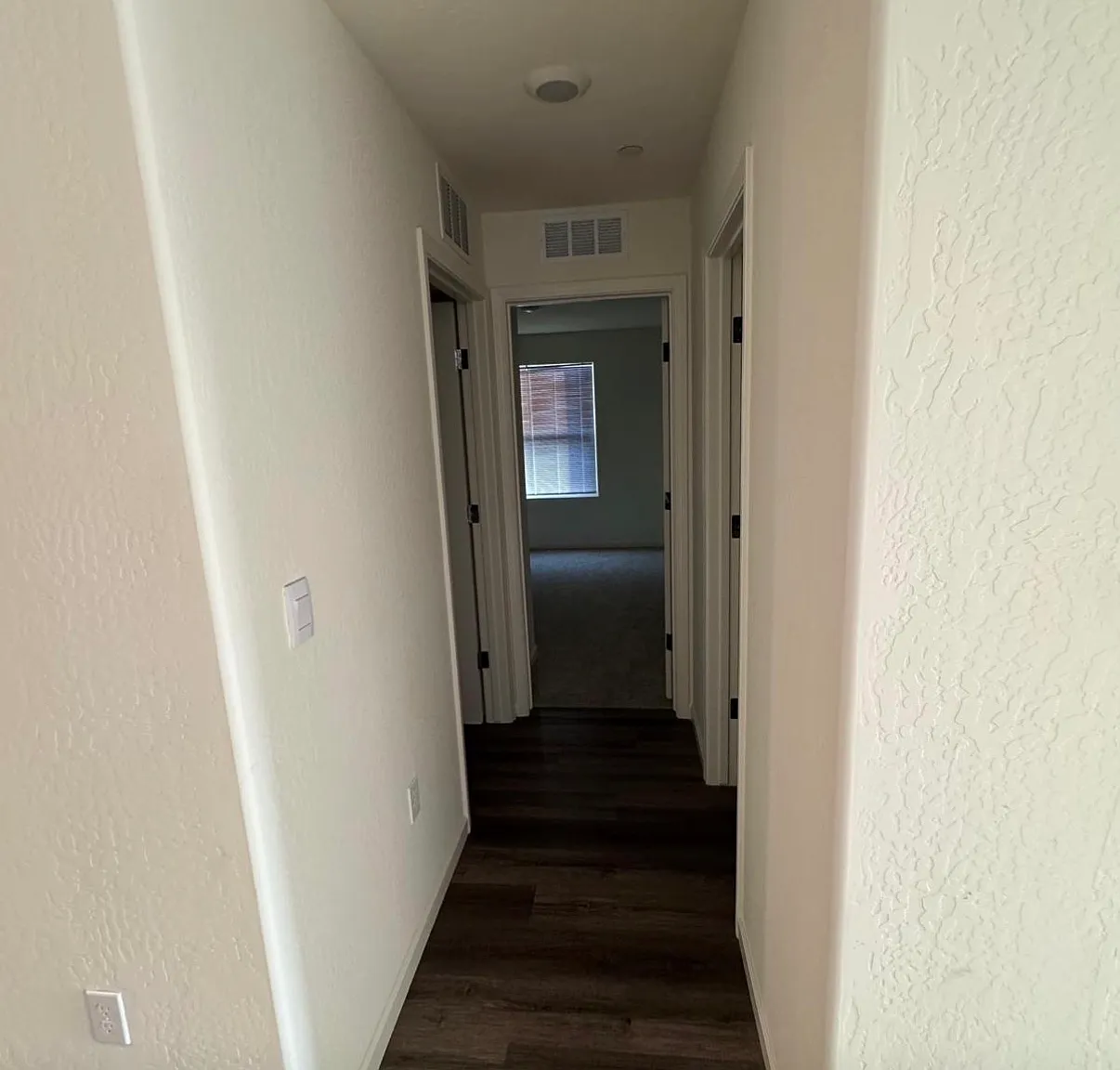 4 bed, 1842 sqft, $2,800 — Photo 4