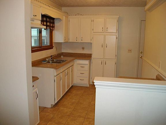 2nd image of 1363 New Hampshire Ave