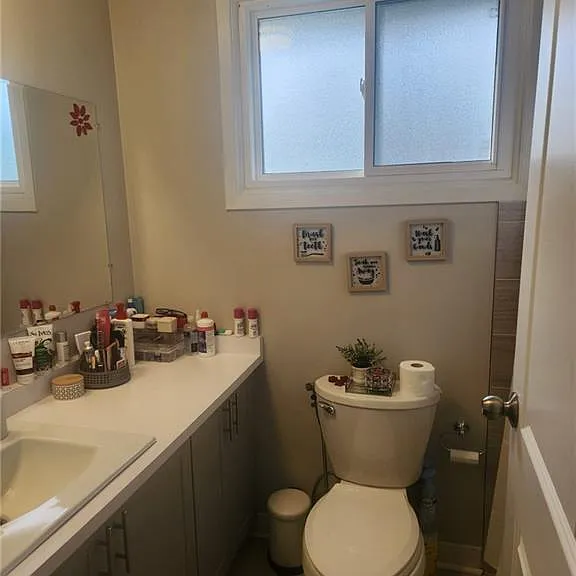 135 Chalmers St S #72 — Photo 12