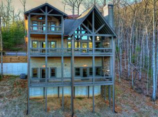 476 Geronimo Rd, Blue Ridge, GA 30513