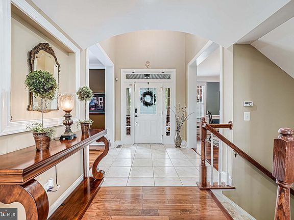 2nd image of 8709 Flowering Dogwood Ln
