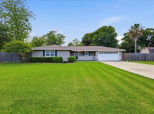 1420 Avenue J, Nederland, TX 77627