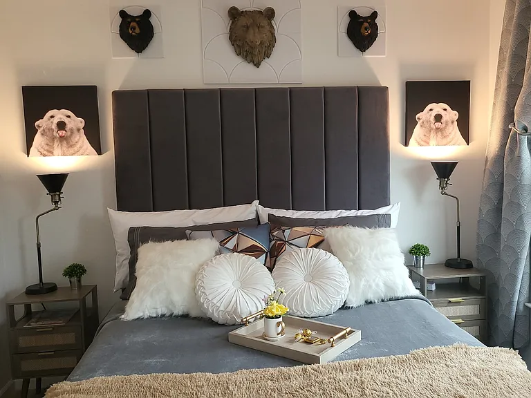 THE BEAR ROOM