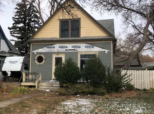 204 6th Ave NW, Mandan, ND 58554
