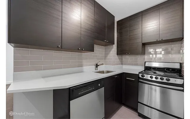 Rented by Douglas Elliman | media 14