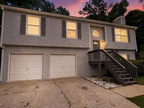 611 Davis Mill Dr, Dallas, GA 30157