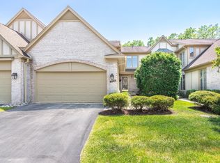 2734 Winter Garden Ct, Ann Arbor, MI 48105