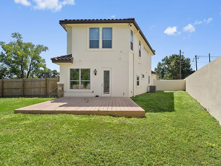 1614 Cedar Bend Dr — Photo 31