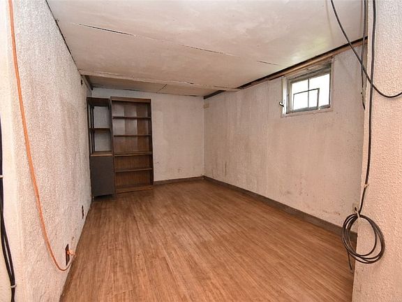 2nd image of 1633 New York Ave
