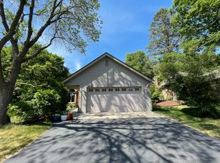 5858 Red Cherry Ln, Minnetonka, MN 55345