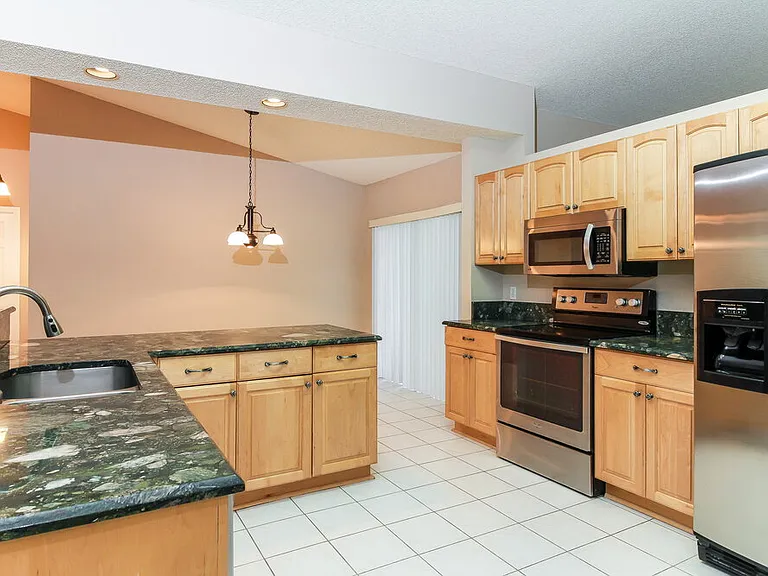 7755 Dawson Ct — Photo 8