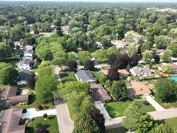 5th image of 740 Wilson Ave