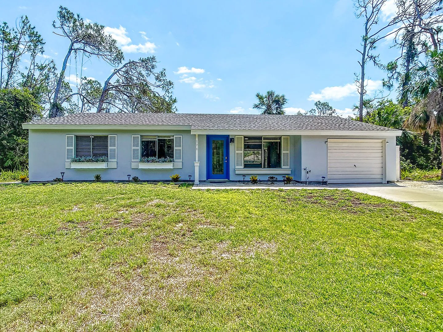 Bright & Spacious 3BR/2BA Port Charlotte Home — Photo 2