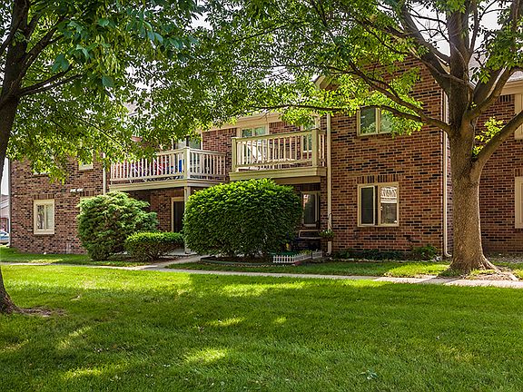 3rd image of 1552 Millers Ct