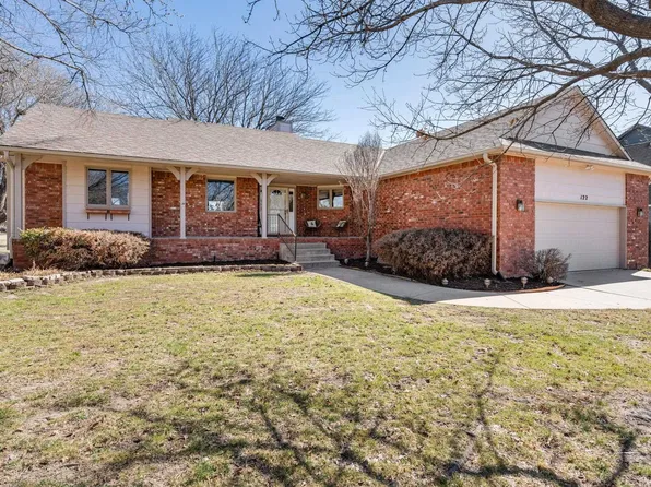 122 Dogwood Ct, Andover, KS 67002