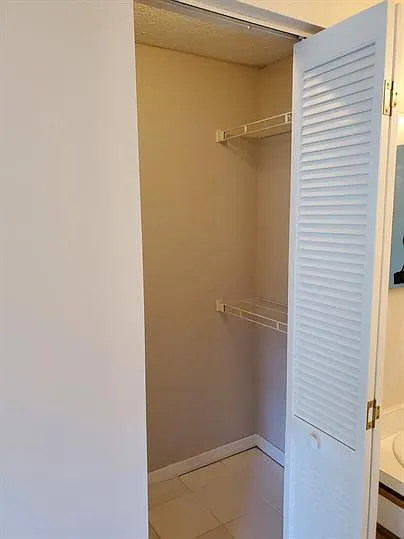 1133 James Ave — Photo 8