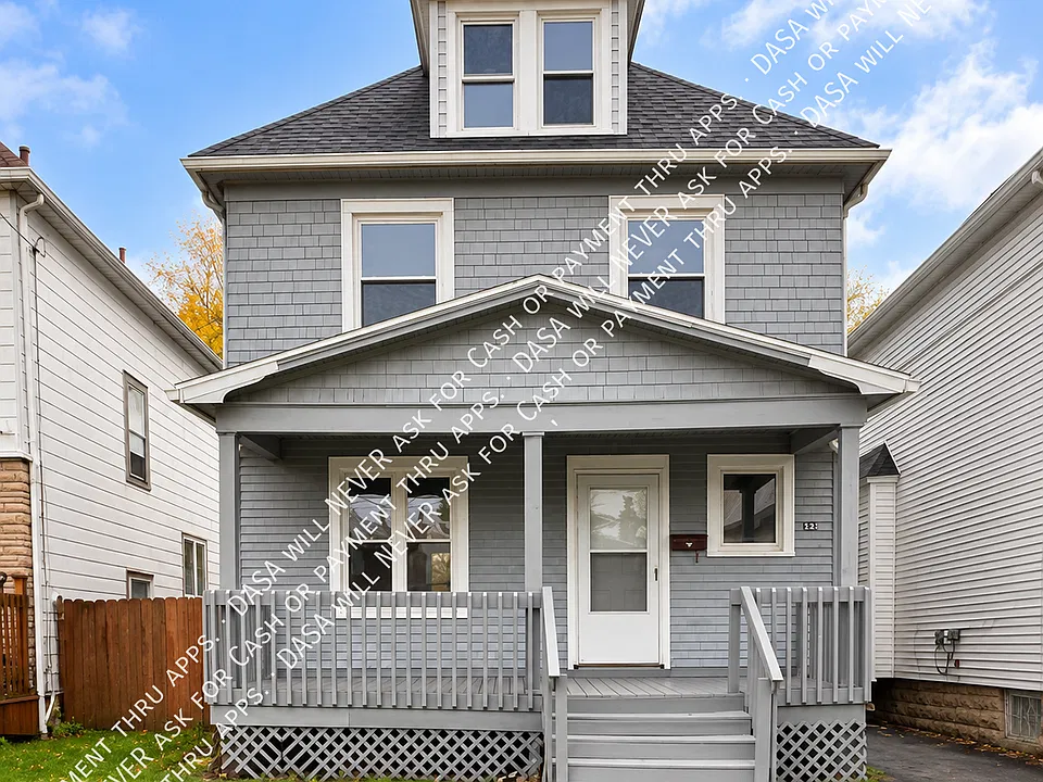 132 Newfield St