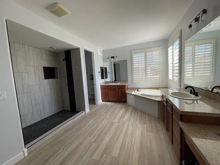 3305 E Windsor Dr — Photo 23