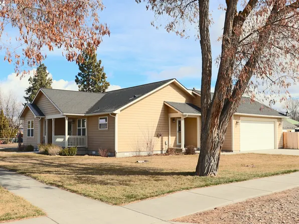 3010 5th St, Baker City, OR 97814