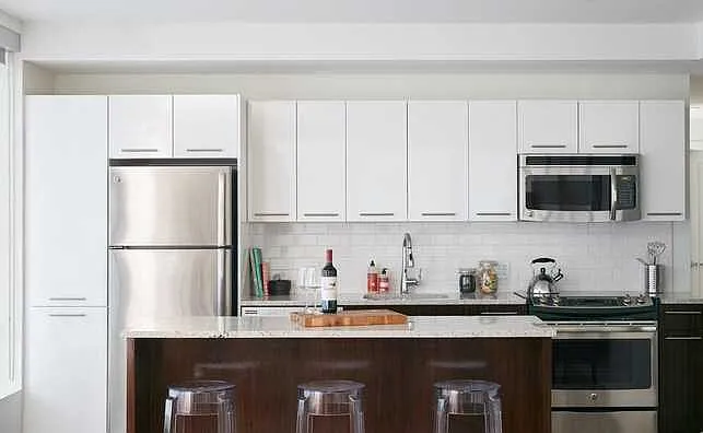 1 bed, $3,242 — Photo 3