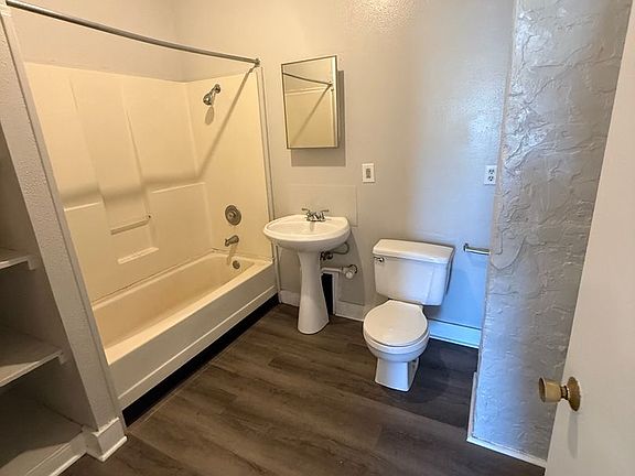 5th image of 738 S Layton Blvd APT 3
