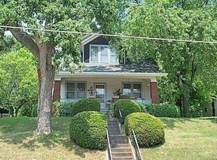1217 S Main St, Saint Charles, MO 63301