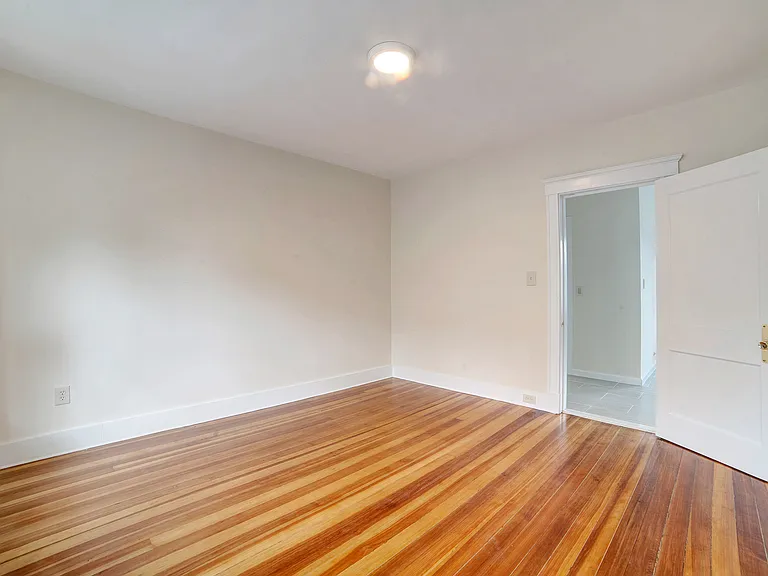 10 Bedford St #2 — Photo 9