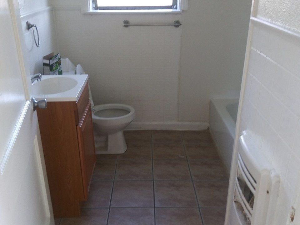 1st image of 1035 Lee Ave