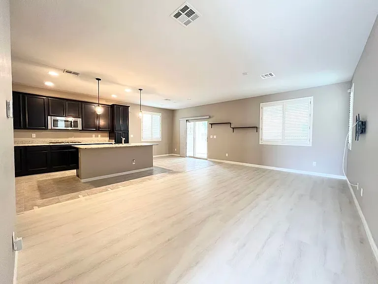 10530 Siesta Key St — Photo 7