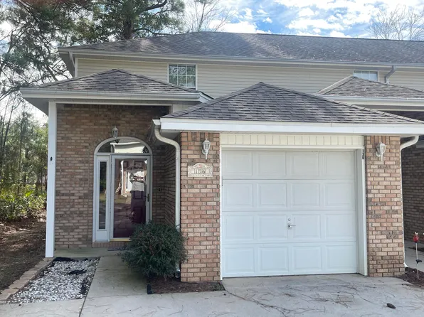 136 Noblat Dr, Mary Esther, FL 32569