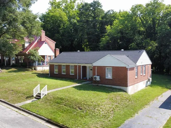 169 Forestlawn Dr, Danville, VA 24540