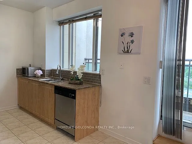 2 bed, $3,000 — Photo 4