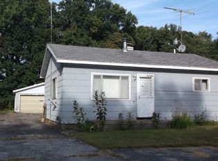 2275 Oak Rd, Pinconning, MI 48650