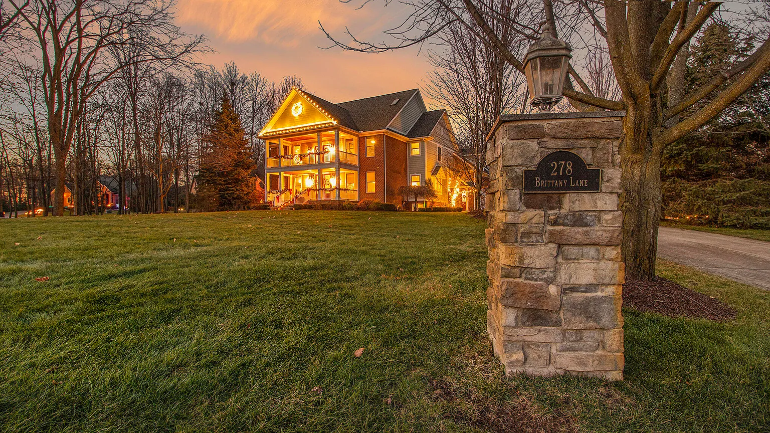 278 Brittany Ln photo 1