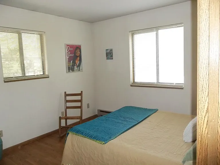 5098 Budd St — Photo 16