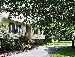 2nd image of 4311 Wolf Hill Dr