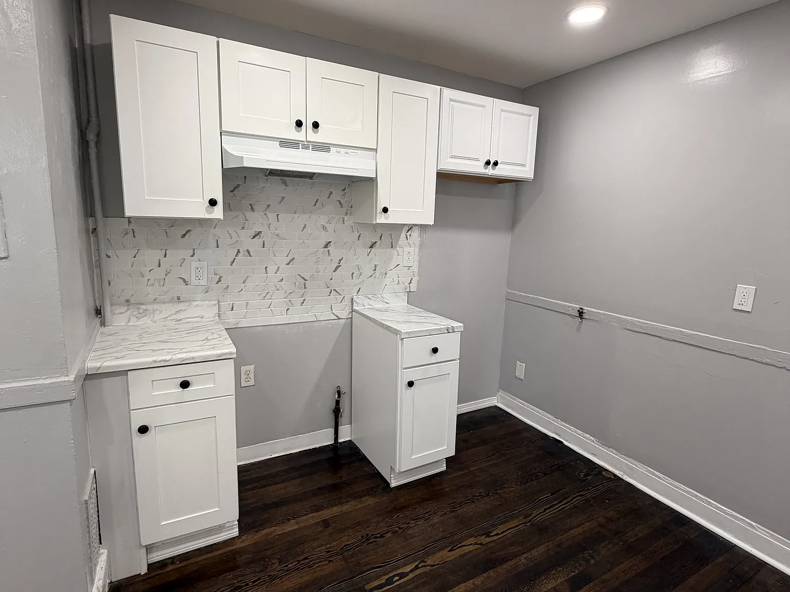 5 bed, 1358 sqft, $2,650 — Photo 2