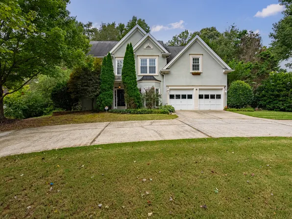 5505 Kennemore Dr, Alpharetta, GA 30004