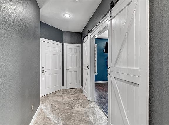 4th image of 10253 Nantucket Dr