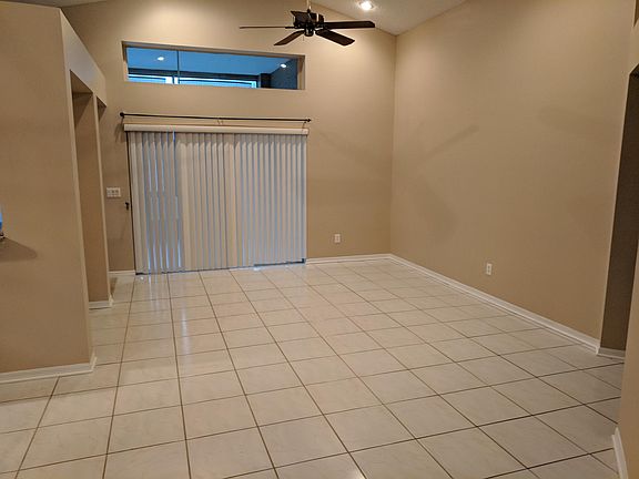 5th image of 13624 Emeraldview Dr