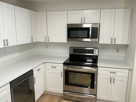 3rd image of 10602 Chisholm Landing Ter