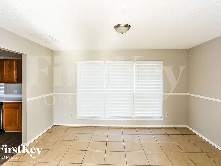 5320 Faireast Ct — Photo 5
