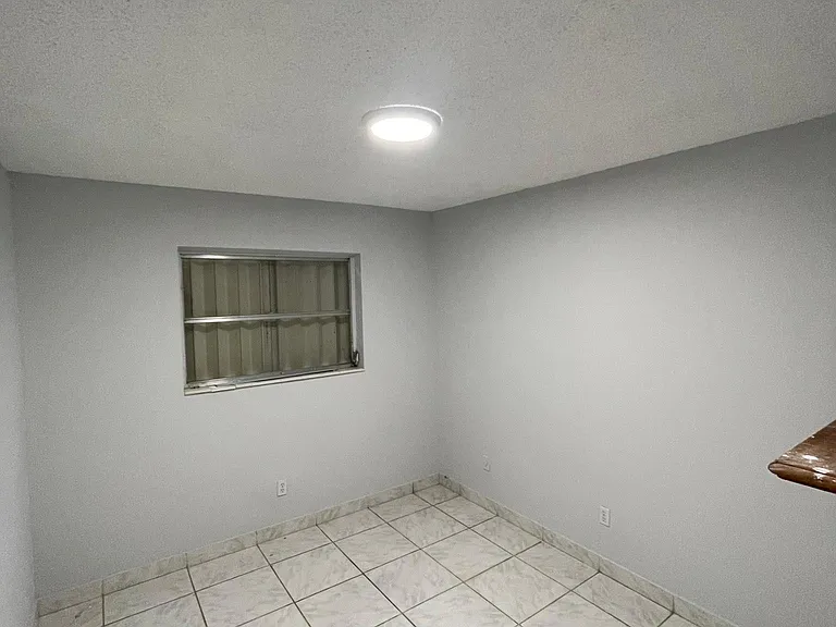 11875 SW 184th St #1 — Photo 11