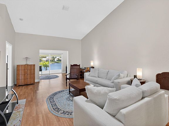 5th image of 6112 Caladium Road