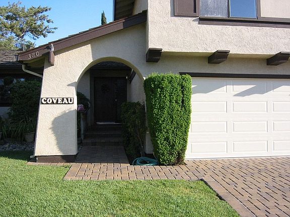 Left Front View Entrance