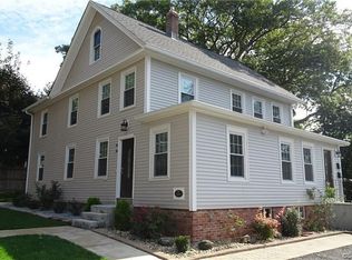 38 Pearl St, Manchester, CT 06040