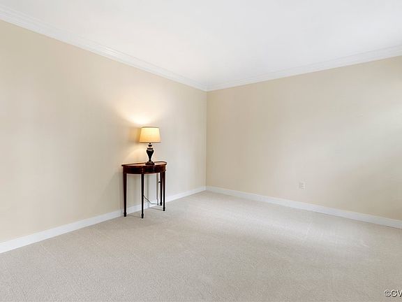 4th image of 10113 Christiano Dr