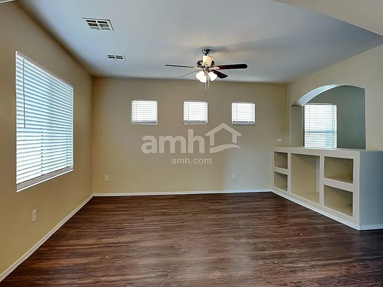 4105 W Irwin Ave — Photo 6